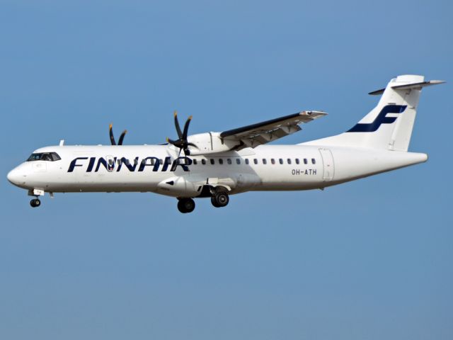 Aerospatiale ATR-72-500 (OH-ATH) - Kystvejen RWY22L