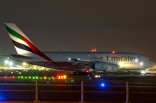 Airbus A380-800 (A6-EEW)