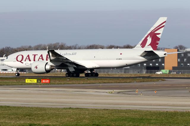 Boeing 777-200 (A7-BFM)