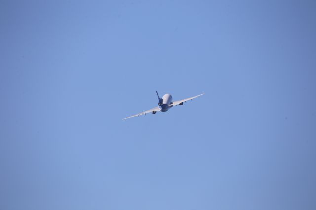 McDonnell Douglas DC-10 (N330AU) - 2021 PACIFIC AIR SHOW, ORBIS FLYING EYE HOSPITAL