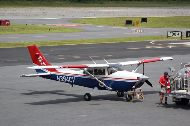 Cessna Skylane (N394CV) - Parked 