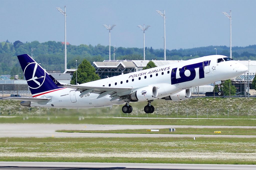 EMBRAER 175 (long wing) (SP-LID)