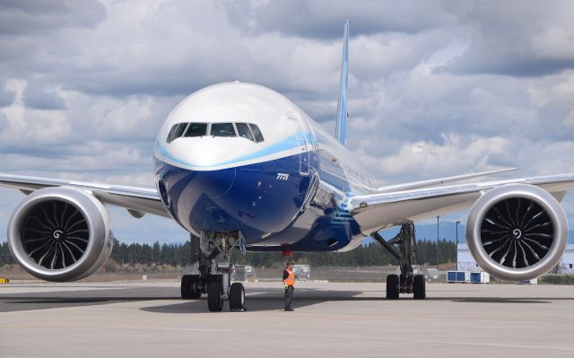 BOEING 777-9 (N779XW) - This is a big plane and the engines are huge!