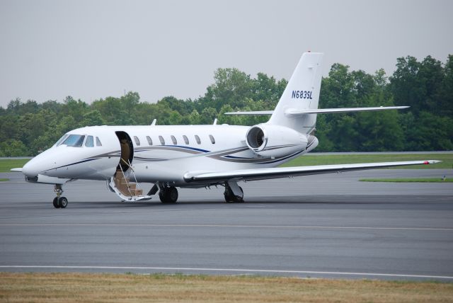 Cessna Citation Sovereign (N683SL) - SL MANAGEMENT LLC at KJQF - 7/1/15