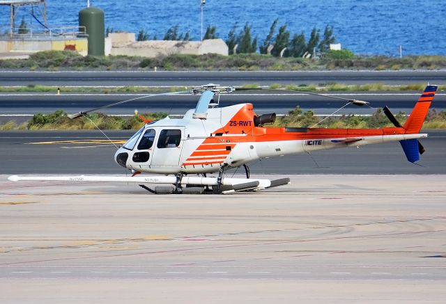 Eurocopter AS-350 AStar (ZS-RWT)