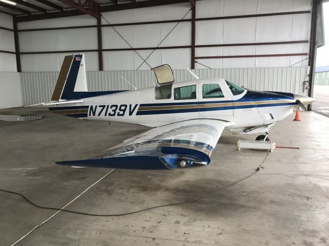 Mooney M-20 (N7139V)