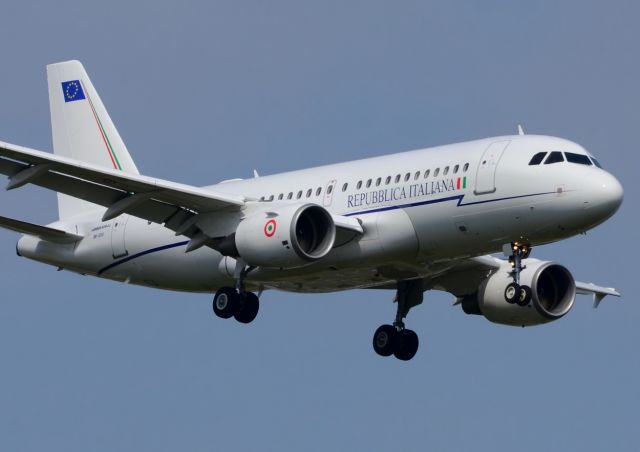 Airbus A319 (MMZ62243)