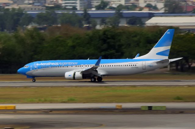 Boeing 737-700 (LV-FUC)