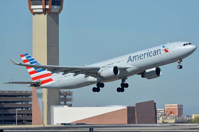 Airbus A330-300 (N273AY) - American Airbus A330-323 N273AY at Phoenix Sky Harbor on January 19, 2018.