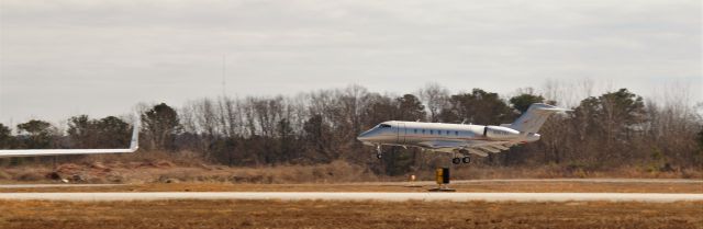 Canadair Challenger 350 (N357VJ) - Landing for Super Bowl Weekend 2019 in Atlanta