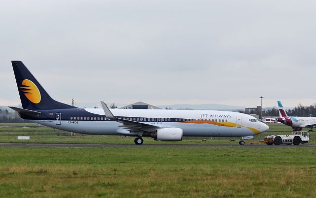 Boeing 737-800 (A6-FDE) - jet airways b737-8 a6-fde at shannon 26/10/17.