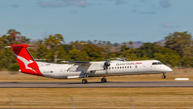 de Havilland Dash 8-400 (VH-QOI)
