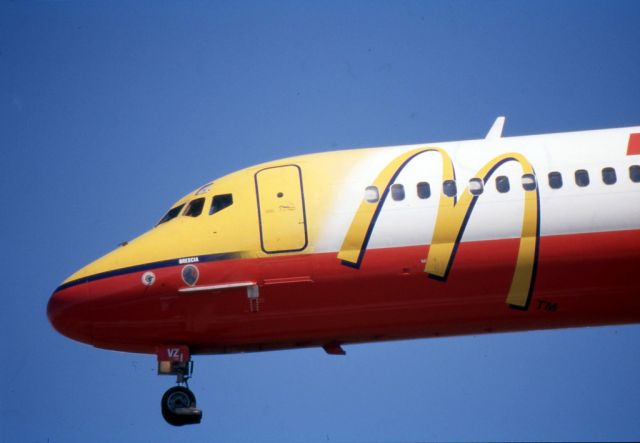 McDonnell Douglas MD-80 (I-DAVZ)