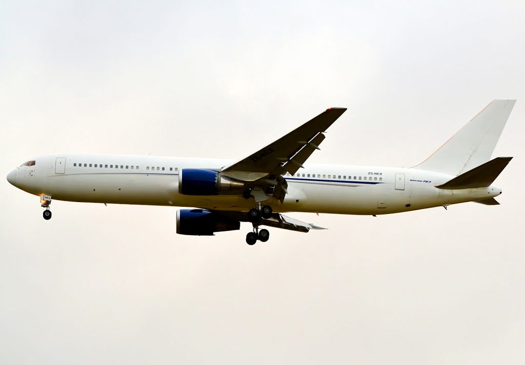 ✈ JC Wings 1/200 全日空波音767-300(ER) 