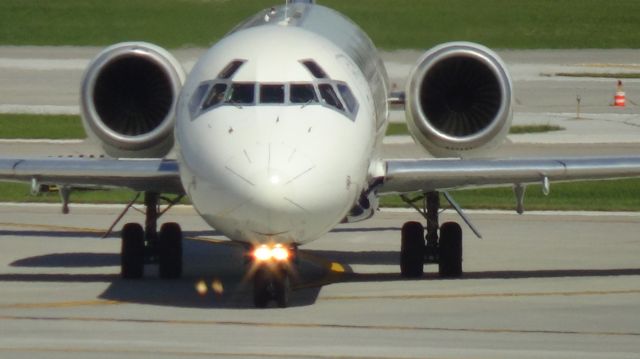 Boeing 717-200 (N985AT) - Delta 999 arriving from Minneapolis at 2:40 P.M.    Taken September 10, 2015.   