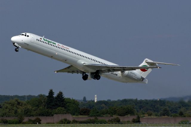 McDonnell Douglas MD-82 (LZ-LDW)