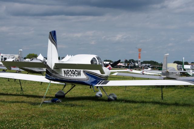 Vans RV-10 (N829GW)