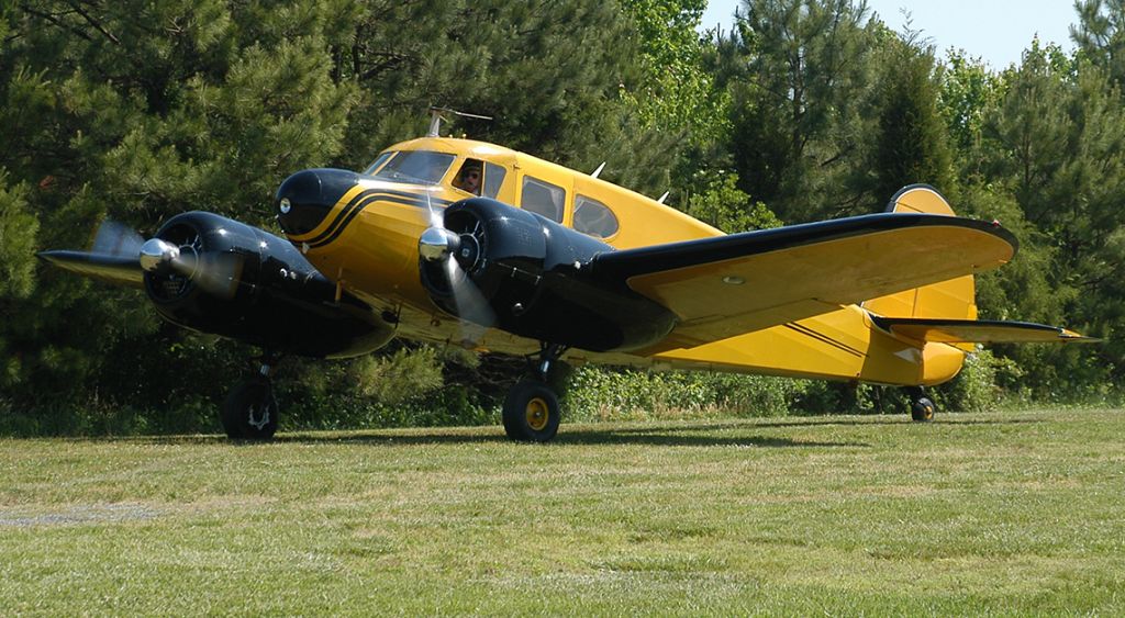 N41759 — - Taxiing for take off.