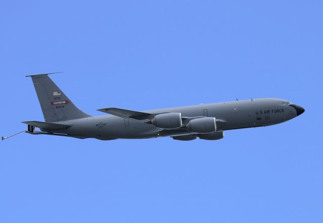 58-0076 — - Boeing KC-135R from 434 ARW based at Grissom AFB performs a flyby during EAA AirVenture 2018