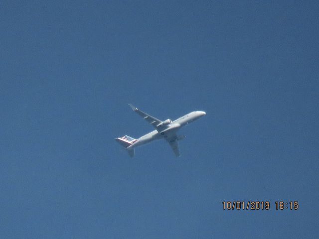 Embraer 175 (N283NN)