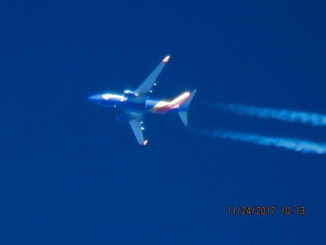Boeing 737-700 (N564WN)