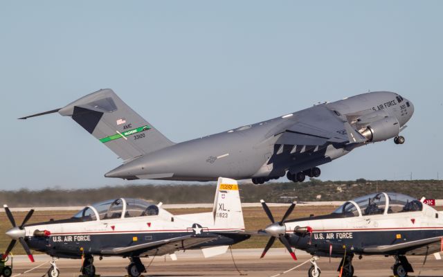 Boeing Globemaster III —