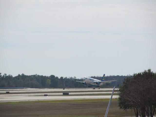 Airbus A320 (N602NK)