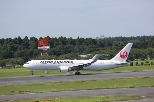 BOEING 767-300 (JA618J)