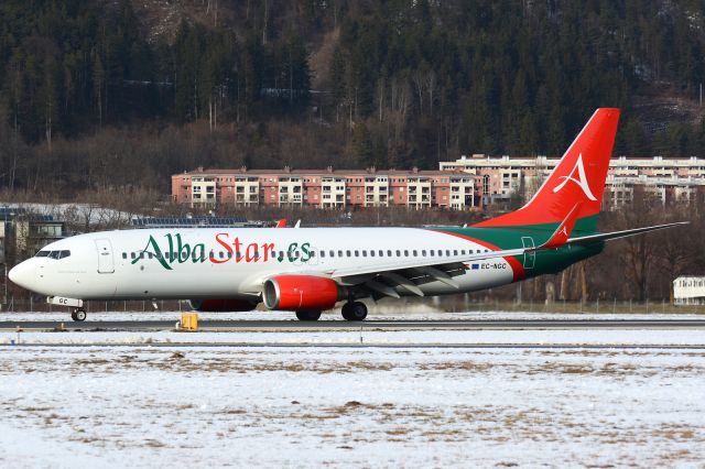 Boeing 737-800 (EC-NGC)