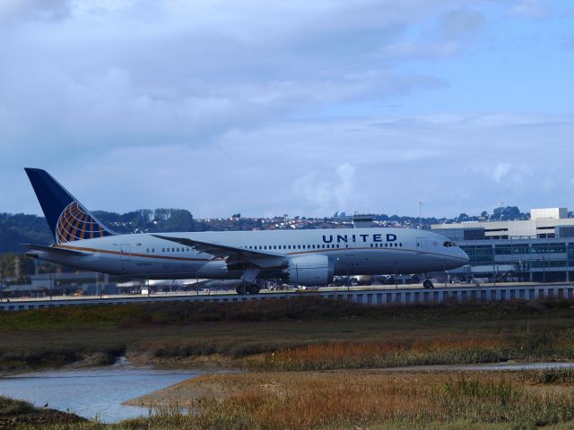 Boeing 787-8 (N20904)