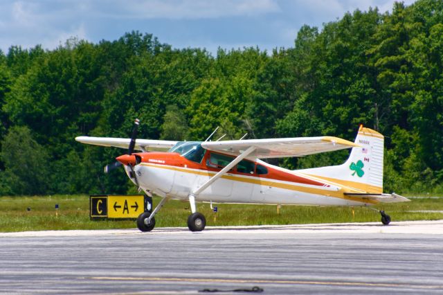 Cessna Skywagon (N888X)