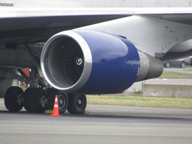 Boeing 747-400 (N356KD)