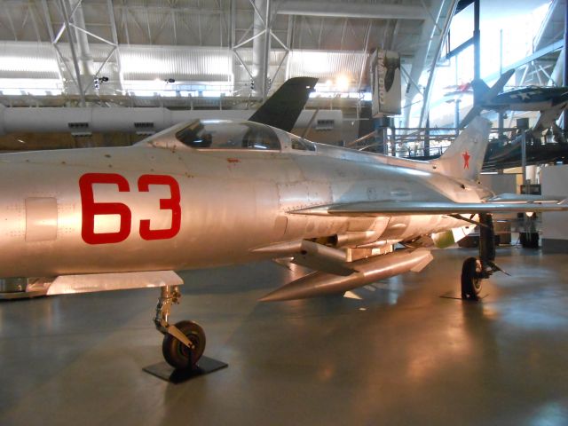 MIKOYAN MiG-21 (063) - RED 63