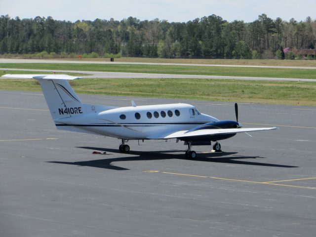 Beechcraft Super King Air 200 (N410RE)