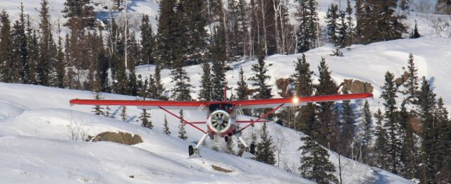 De Havilland Canada DHC-2 Mk1 Beaver (CGUJ) - Landing Back Bay on Great Slave Lake