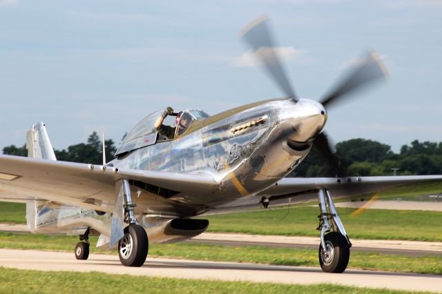 North American P-51 Mustang (NL151AM) - Warbird Power !!