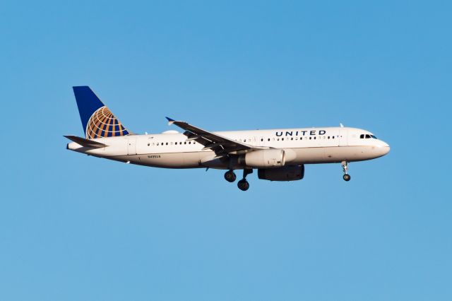 Airbus A320 (N495UA) - N495UA approaching 17L at OKC on Sunday, November 24, 2019.