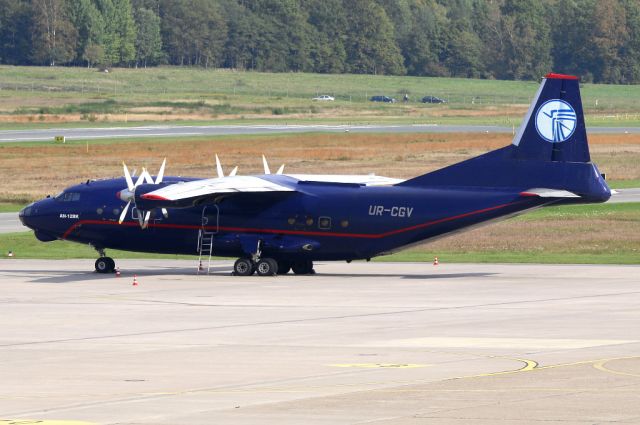 Antonov An-12 (UR-CGV)