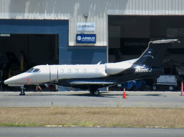 Embraer Phenom 300 (N500CJ)