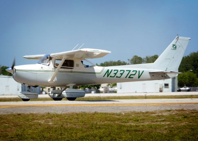 Cessna Commuter (N3372V) - 2014 Sun n Fun