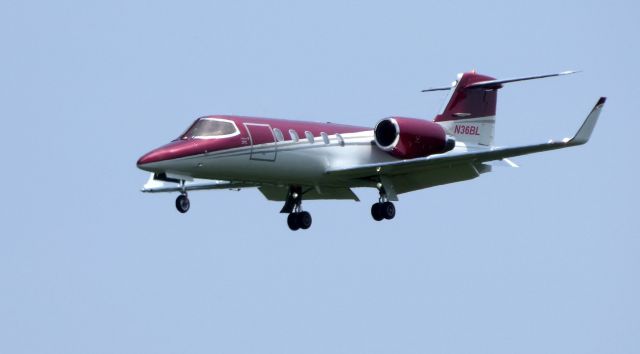 Learjet 31 (N36BL) - On final is this 1994 Learjet configured today for Medevac duty in the Summer of 2019.