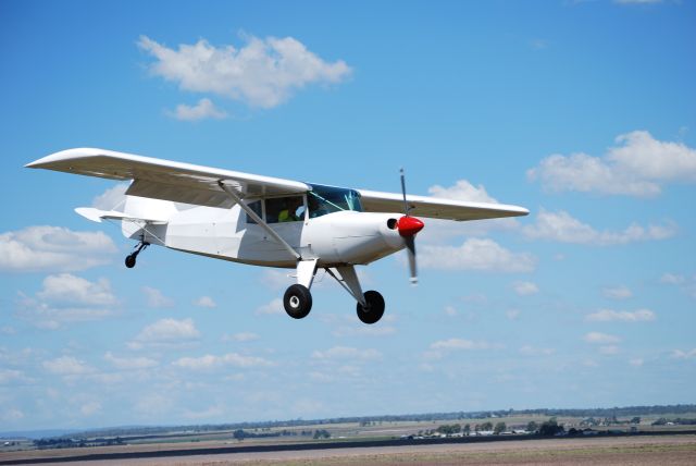 R & B RB-4 Bearhawk (VH-POO) - On final for R24 at Clifton, Qld, Australia