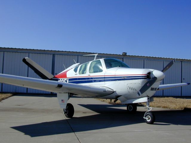 Beechcraft 35 Bonanza (N9315Y)