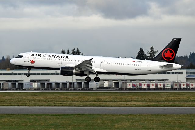 Airbus A321 (C-GYFY)