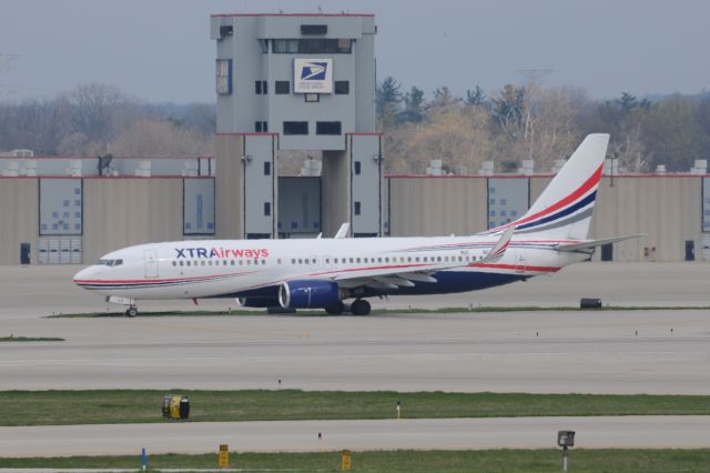 Boeing 737-800 (N625XA)