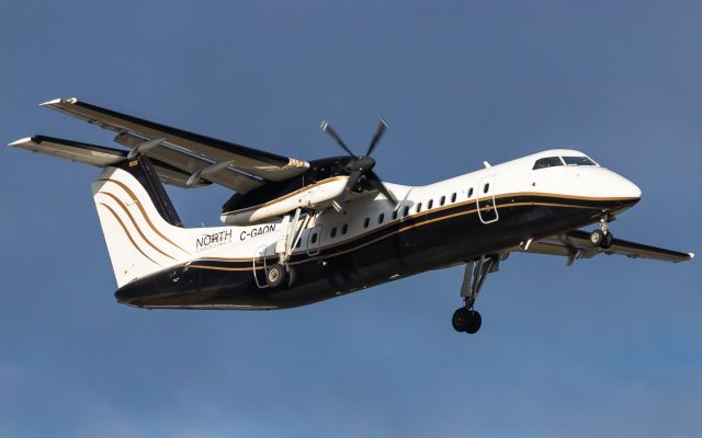 de Havilland Dash 8-300 (C-GAQN)