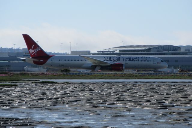 Boeing 787-9 Dreamliner (G-VDIA) - Virgin Atlantic taxiing for takeoff at SFO