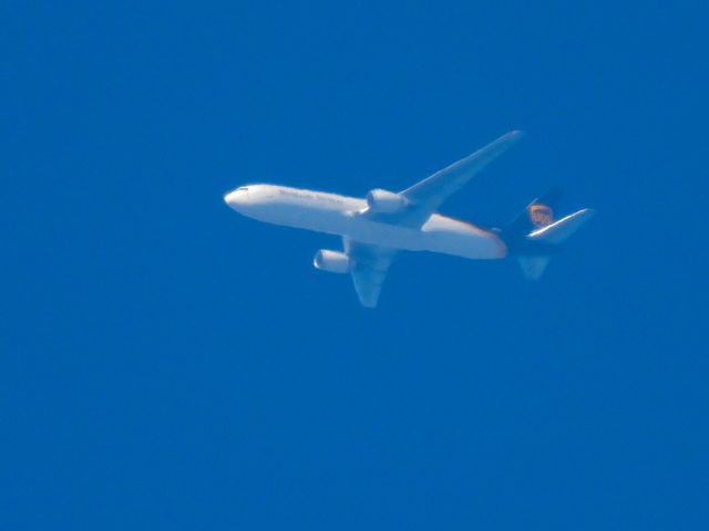 BOEING 767-300 (N371UP) - UPS2636br /SDF-SANbr /09/13/22