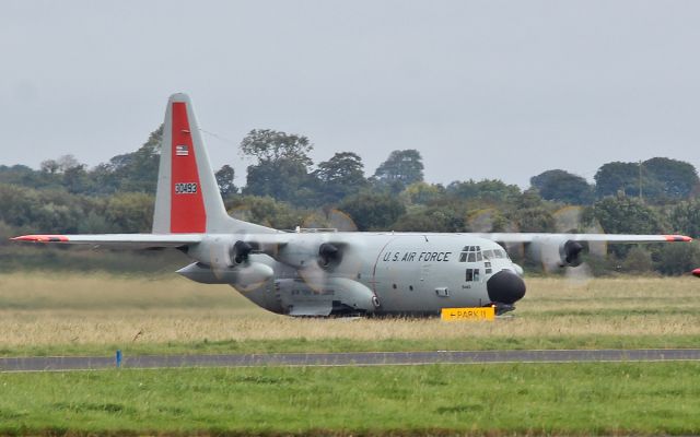 Lockheed C-130 Hercules (83-0493) - "rch937" usaf new york air guard lc-130h skibird 83-0493 dep shannon 19/9/17.