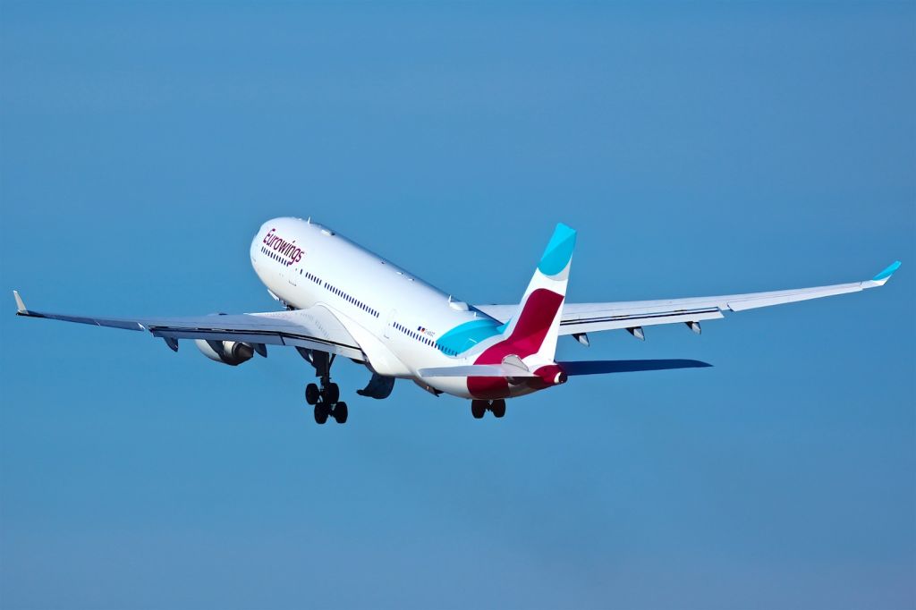 Airbus A330-200 (D-AXGC)